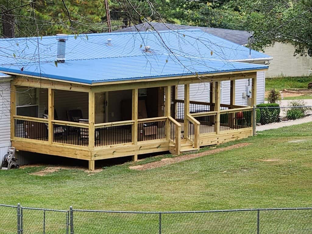 Custom screened porch and deck in Hoover, Alabama